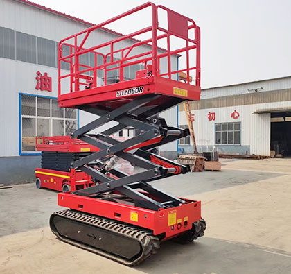 Self propelled Tracked Scissor Lift